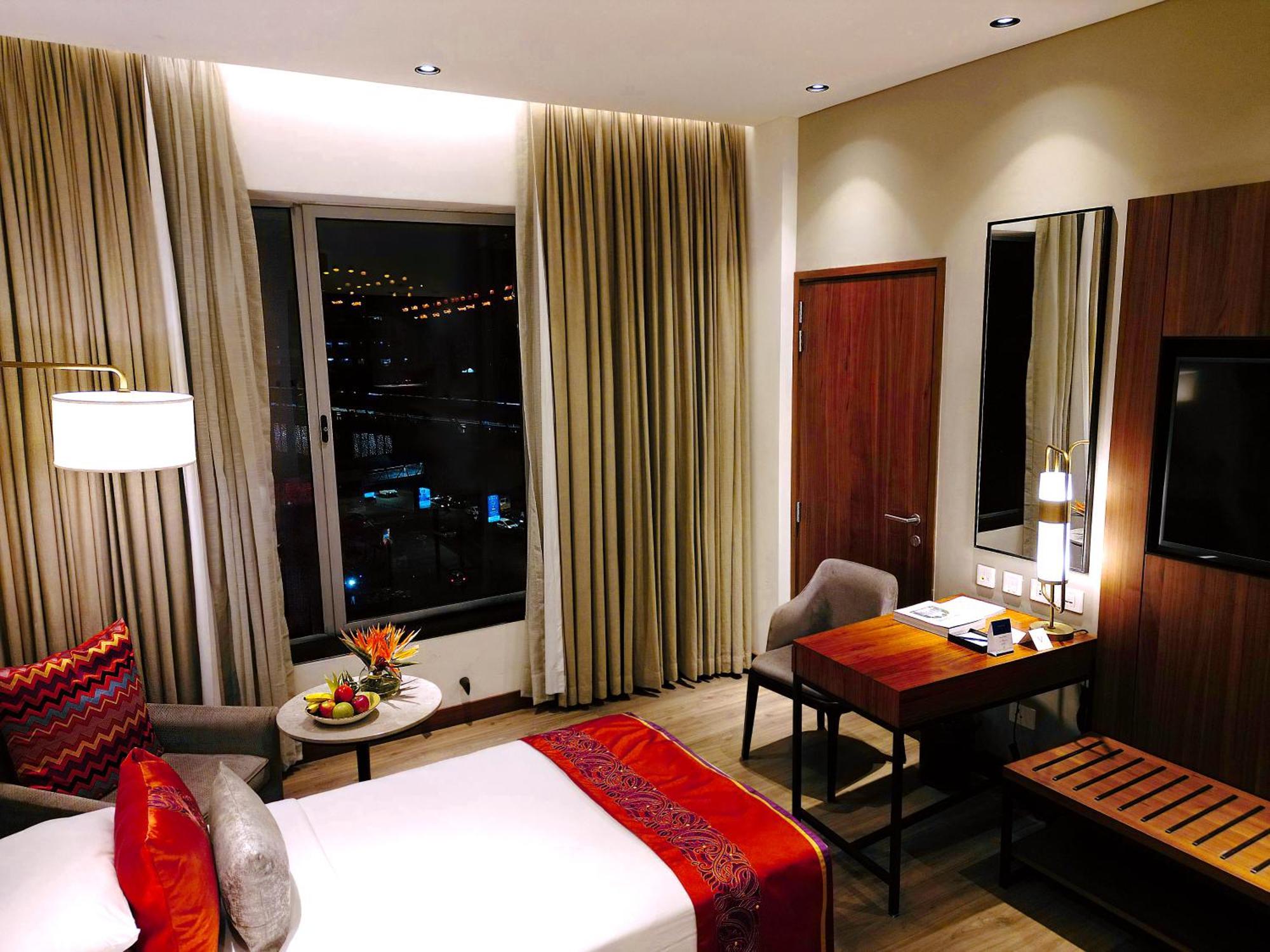 Vivanta Kolkata Em Bypass Zewnętrze zdjęcie A room at the hotel