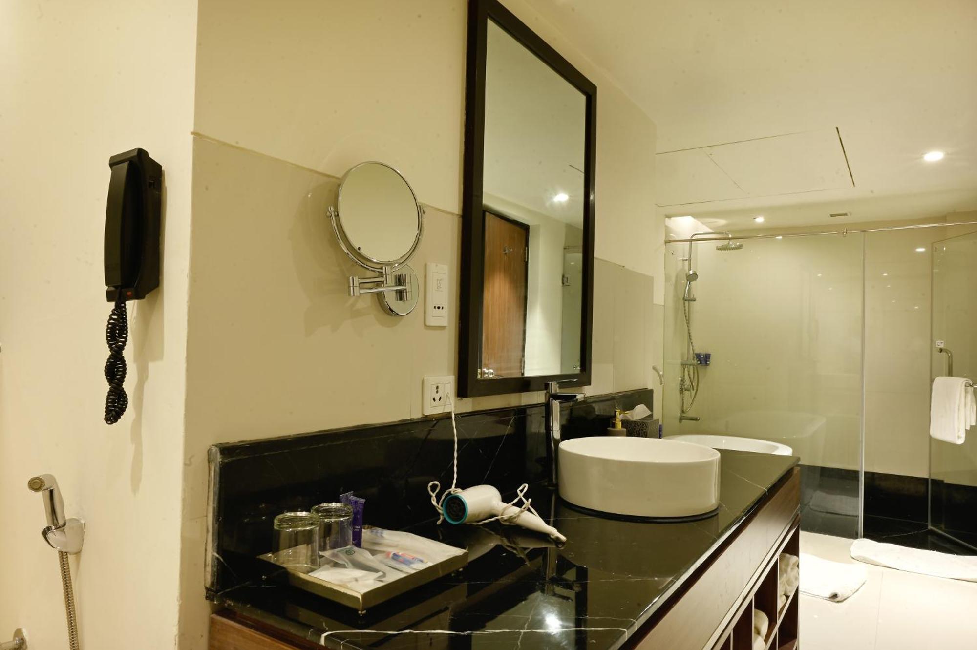 Vivanta Kolkata Em Bypass Zewnętrze zdjęcie Bathroom